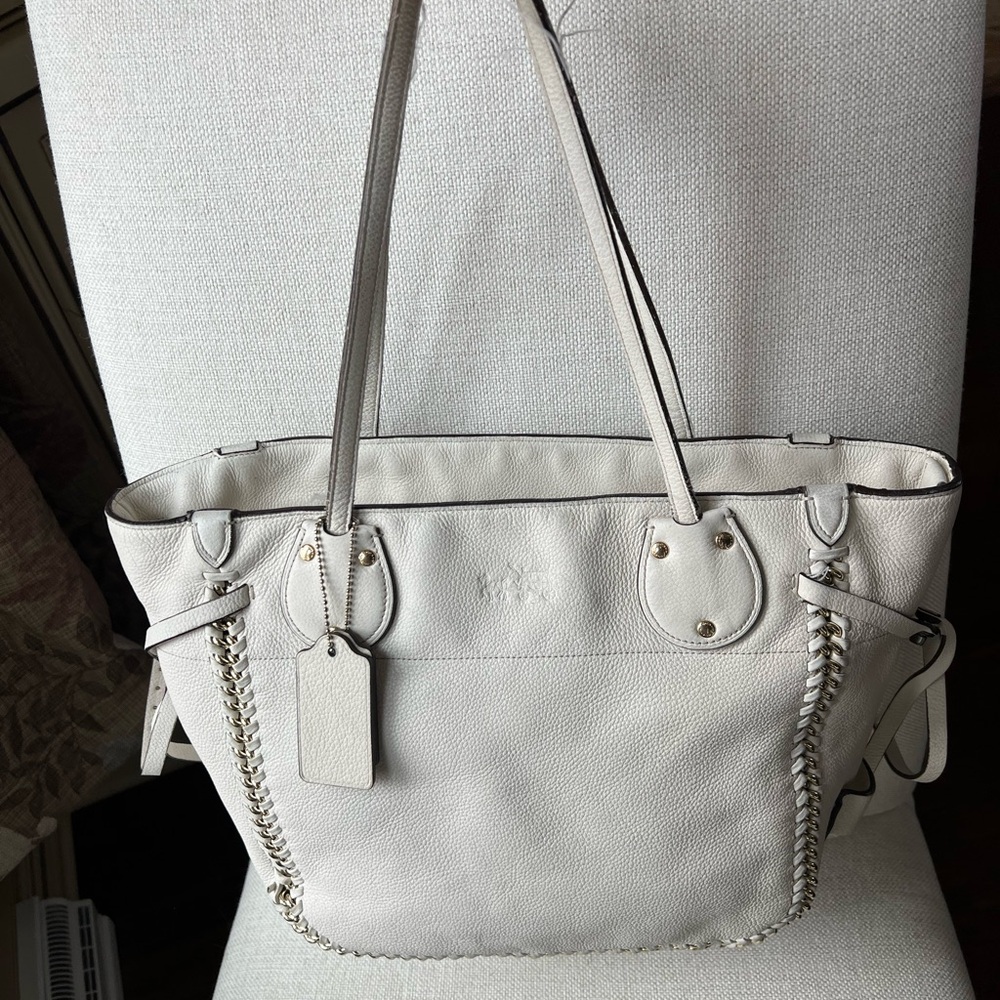 Coach 1941 Legacy Whipstich Tatum Leather Chalk White Rivets Shoulder Tote Bag